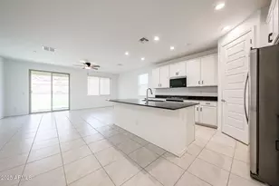 28486 N 134th Ave, Peoria, AZ 85383 - Photo 4