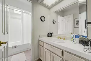 10626 North 8th St, Phoenix, AZ 85020 - Photo 18