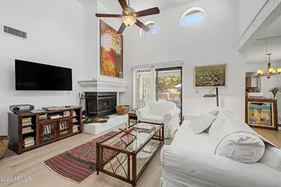 10626 N 8th Street, Phoenix, AZ 85020 - Photo 2