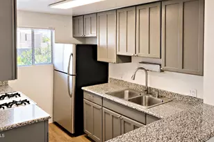 6125 E Indian School Rd, Scottsdale, AZ 85251 - Photo 2