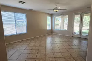 4762 E Lark St, Gilbert, AZ 85297 - Photo 4