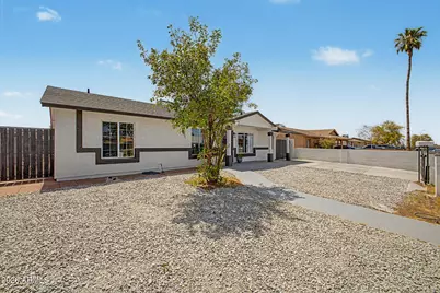 2025 W Mobile Lane, Phoenix, AZ 85041 - Photo 6
