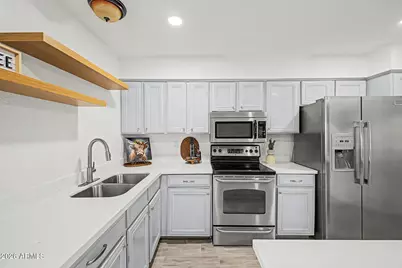 2025 W Mobile Lane, Phoenix, AZ 85041 - Photo 16