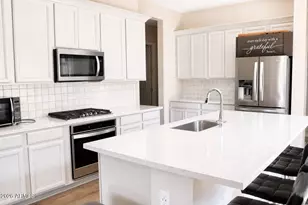 1874 N 141st Ave, Goodyear, AZ 85395 - Photo 2