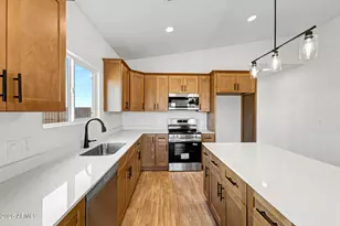 9806 W Appaloosa TR, Casa Grande, AZ 85194 - Photo 10