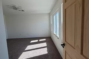 7245 S 41st Dr, Phoenix, AZ 85041 - Photo 20