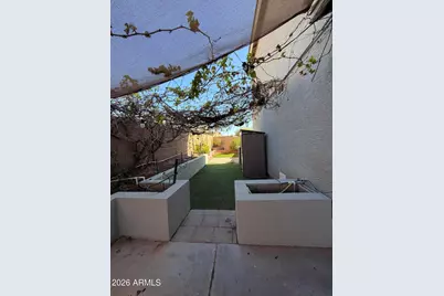 7245 S 41st Drive, Phoenix, AZ 85041 - Photo 30