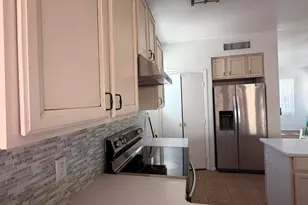 7245 S 41st Dr, Phoenix, AZ 85041 - Photo 34