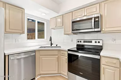1055 W 5th Street #10, Tempe, AZ 85281 - Photo 8