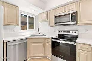 1055 W 5th St, Tempe, AZ 85281 - Photo 8