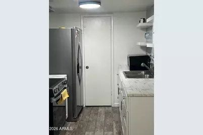 4241 N 68th Drive, Phoenix, AZ 85033 - Photo 6