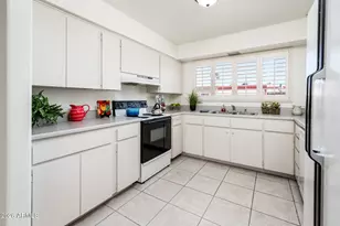7639 E Thornwood Dr, Scottsdale, AZ 85251 - Photo 18