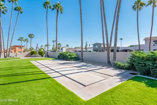7639 E Thornwood Dr, Scottsdale, AZ 85251 - Photo 46
