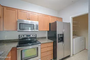 5345 E Van Buren St, Phoenix, AZ 85008 - Photo 10