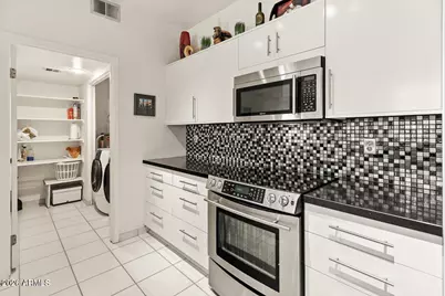 11333 N 92nd Street #1021, Scottsdale, AZ 85260 - Photo 2