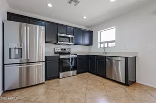 22557 N Davis Way, Maricopa, AZ 85138 - Photo 10