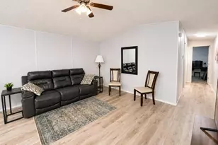 10810 N 91st Ave, Peoria, AZ 85345 - Photo 2
