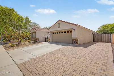 9535 W Harmony Lane, Peoria, AZ 85382 - Photo 2
