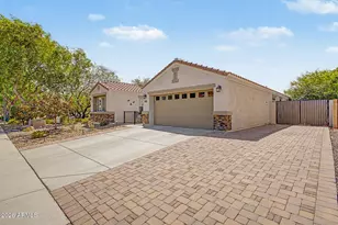 9535 W Harmony Ln, Peoria, AZ 85382 - Photo 2