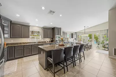 9535 W Harmony Lane, Peoria, AZ 85382 - Photo 8