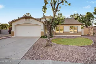 576 S Moorea Dr, Gilbert, AZ 85296 - Photo 6