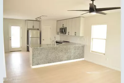 124 W Bobcat Place, Casa Grande, AZ 85122 - Photo 2
