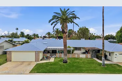 10143 W Bolivar Drive, Sun City, AZ 85351 - Photo 2