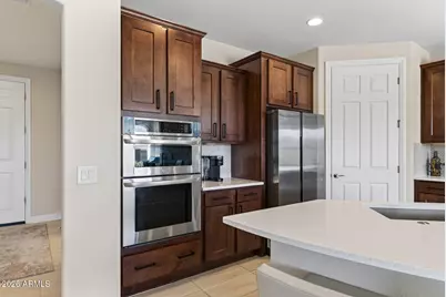 26330 W Kimberly Way, Buckeye, AZ 85396 - Photo 10