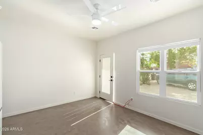 1402 E Pierce Street # A, Phoenix, AZ 85006 - Photo 2