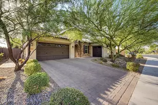 7518 S Quinn Ct, Gilbert, AZ 85298 - Photo 4