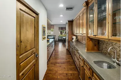 11021 N 74th Street, Scottsdale, AZ 85260 - Photo 8