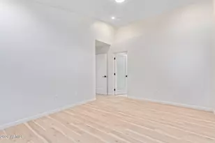 1402 E Pierce St, Phoenix, AZ 85006 - Photo 10