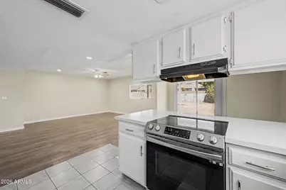17621 N 18th Drive, Phoenix, AZ 85023 - Photo 16