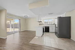 17621 N 18th Dr, Phoenix, AZ 85023 - Photo 10