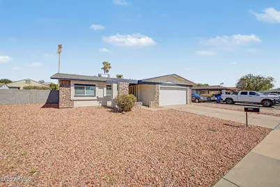 17621 N 18th Drive, Phoenix, AZ 85023 - Photo 2