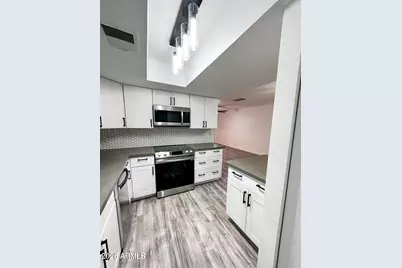 8588 E Indian School Road #D, Scottsdale, AZ 85251 - Photo 2