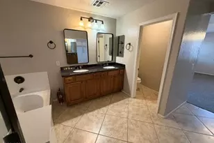 12638 W Duane Ln, Peoria, AZ 85383 - Photo 4