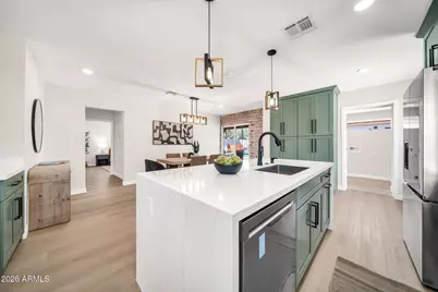 902 W Catalina Drive, Phoenix, AZ 85013 - Photo 22