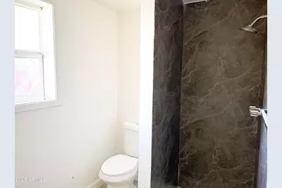 1125 E Devonshire Avenue #8, Phoenix, AZ 85014 - Photo 8