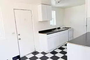 1125 E Devonshire Ave, Phoenix, AZ 85014 - Photo 4