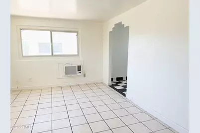 1125 E Devonshire Avenue #8, Phoenix, AZ 85014 - Photo 2