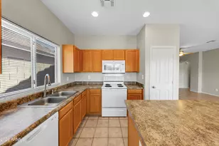 1708 S 79th Glen, Phoenix, AZ 85043 - Photo 10