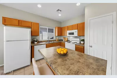 1708 S 79th Glen, Phoenix, AZ 85043 - Photo 6