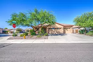 903 W Jersey Way, San Tan Valley, AZ 85143 - Photo 2