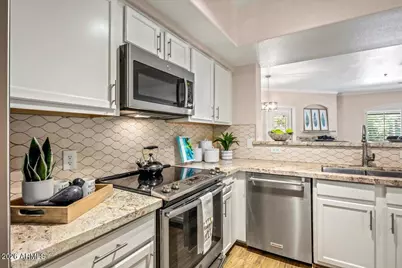 15095 N Thompson Peak Parkway #1061, Scottsdale, AZ 85260 - Photo 12