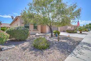 324 N Monterey Ct, Casa Grande, AZ 85194 - Photo 2