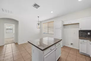 3096 E Ravenswood Dr, Gilbert, AZ 85298 - Photo 20