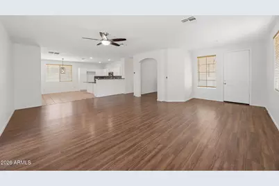 3096 E Ravenswood Drive, Gilbert, AZ 85298 - Photo 2