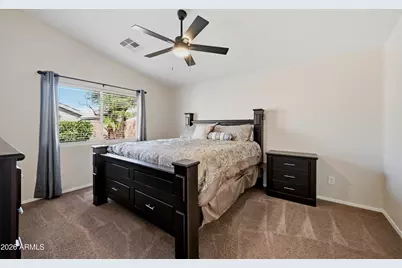 13392 W Redfield Road, Surprise, AZ 85379 - Photo 14