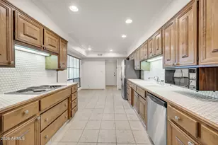 77 E Missouri Ave, Phoenix, AZ 85012 - Photo 22